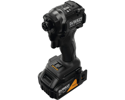 Akumulátorový rázový uťahovák DeWalt 18 Volt Special Edition s DeWalt Logo a značkou McLaren.