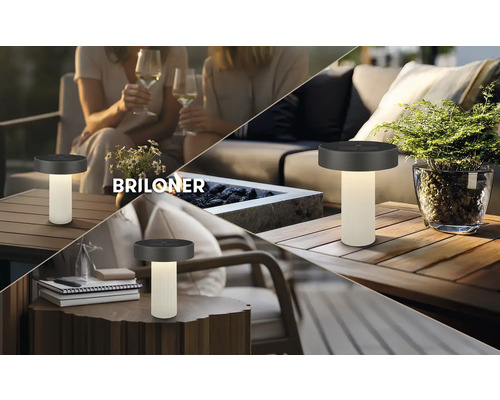 Vonkajšia stolná LED lampa Briloner na batérie, prenosná, na drevených plochách v rôznych záhradných scénach s Briloner Logo.