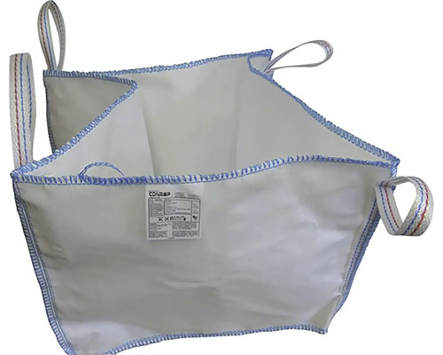 Biely Big Bag so štyrmi zdvíhacími okami a modrým prešívaním na prepravu ťažkých materiálov.