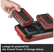 Dvojitá nabíjačka Einhell Power X-Change s jedným akumulátorom, zatiaľ čo druhý akumulátor sa vkladá ručne.