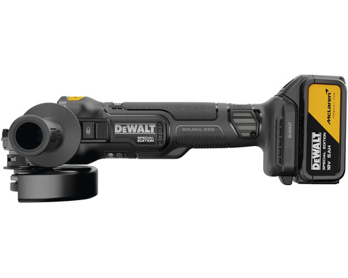 Akumulátorová uhlová brúska DeWalt McLaren Special Edition s 18 Voltovým akumulátorom.