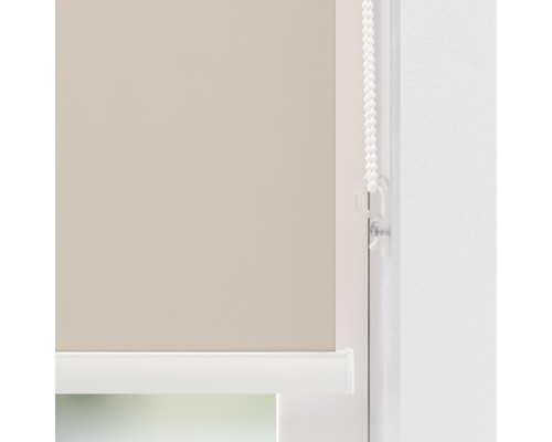 Detailný pohľad na roletu s ovládacou retiazkou