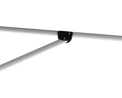 Detailný pohľad na rám s prepojovacím prvkom