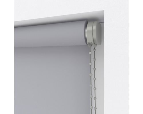 Roleta s retiazkovým ovládaním na dekoráciu okien