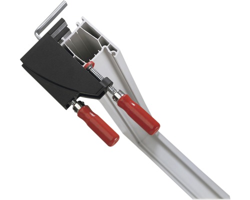 Okenný profil s profilovou svorkou