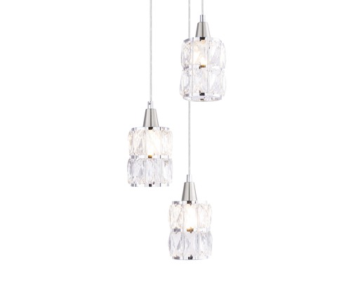Závesné svietidlo s tromi lampami a priehľadnými sklenenými tienidlami