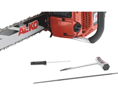 Motorová píla značky AL-KO s náradím