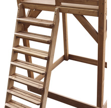 Drevený rebrík ako súčasť hracej veže