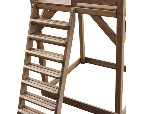Drevený rebrík k hracej veži