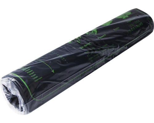 Zrolovaná čierna pestovateľská podložka na zeleninu, ovocie a kvety.