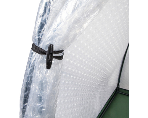 Detailný záber fólie skleníka s prepínacím uzáverom