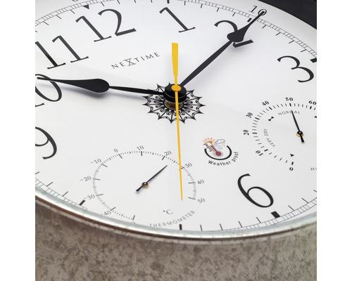 Nástenné hodiny Nextime s teplomerom a vlhkomerom