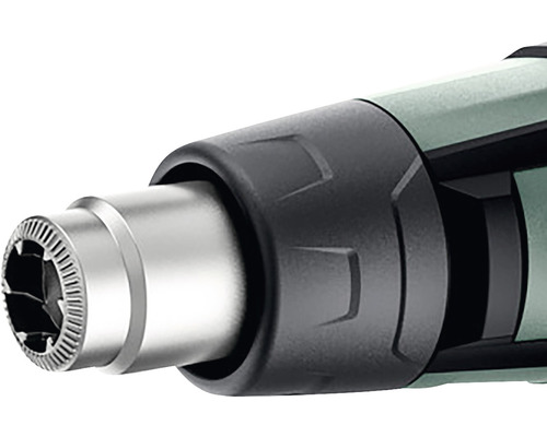 Detailný záber hlavy elektrického náradia