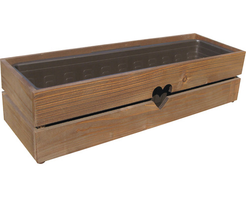 Drevený kvetináč s detailom srdca