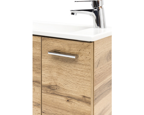 Skrinka pod umývadlo s umývadlom a batériou