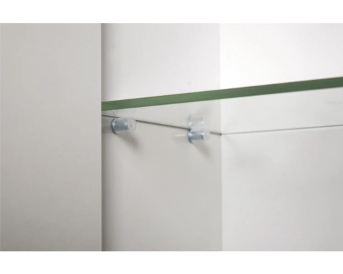 Detail sklenenej police s držiakom