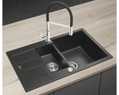 Kuchynský drez s odkvapkávacou plochou a batériou