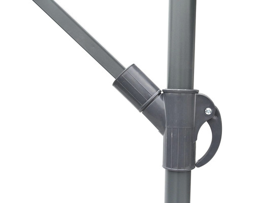 Detailný záber spojovacieho kusu a páky slnečníka