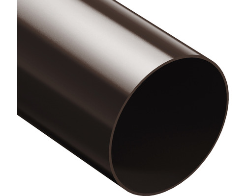 Detail tmavohnedej plastovej rúry