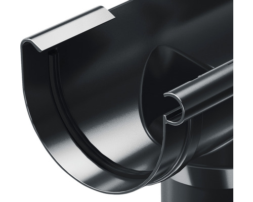 Detail kovového odkvapu