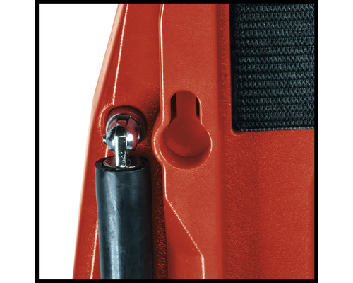 Detailný pohľad na zariadenie so závesným zariadením a príslušenstvom