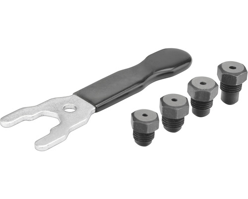 Dýza s nástrojom pre štyri dýzy