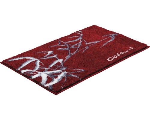 Červený koberec s bambusovým vzorom