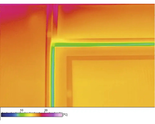 Analýza tepelných mostov zobrazuje rozloženie teplôt v budove.