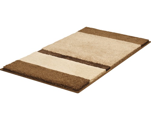 Obdĺžnikový koberec s pruhovaným vzorom