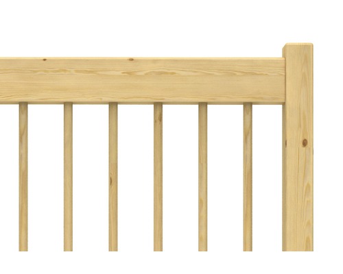 Drevený plot s tyčami