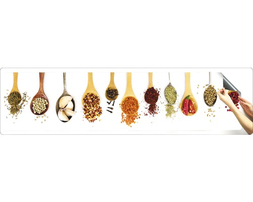 Dekoratívny obrázok korenín v lyžiciach