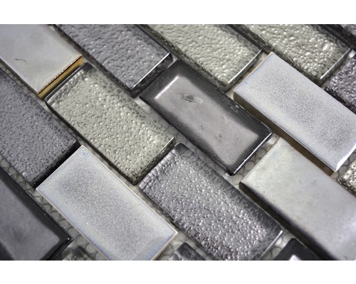 Sklenená mozaiková dlaždica v horizontálnom formáte