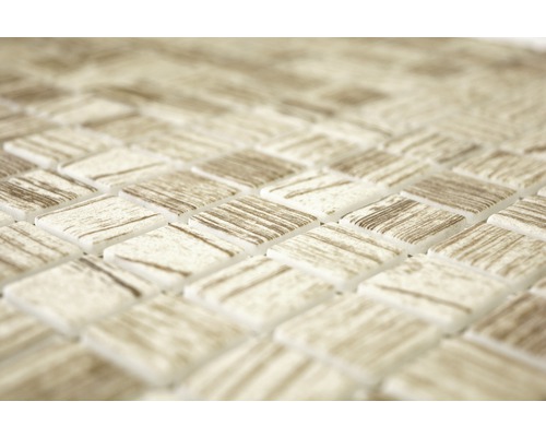 Detailný záber mozaikových dlaždíc