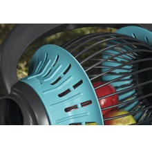 Detailný záber zberača ovocia s jablkami