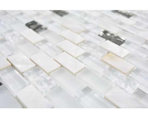 Mozaiková dlaždica zo skla a perlete