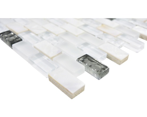 Mozaiková dlaždica zo skla a prírodného kameňa