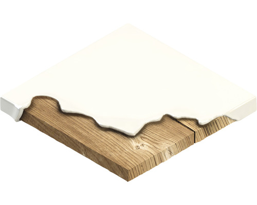 Drevená doska s bielym náterom