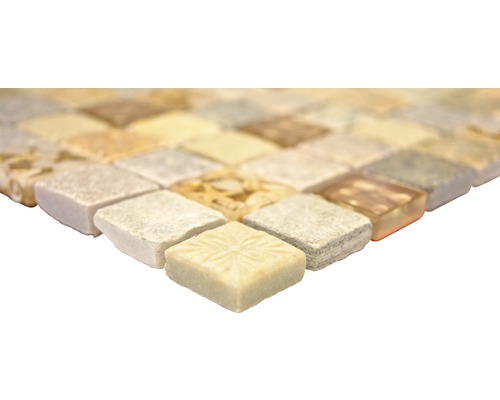 Mozaiková dlaždica z kameňa so štvorcovými prvkami