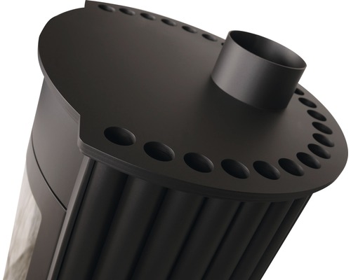 Detailný pohľad na kachle s dymovodom