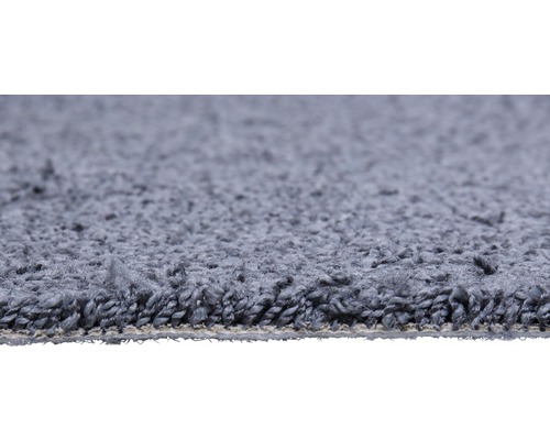 Detail sivého koberca s vlasom