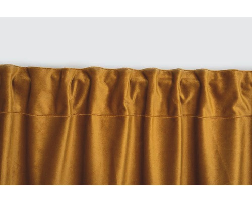 Zlatý záves s riasiacou stuhou