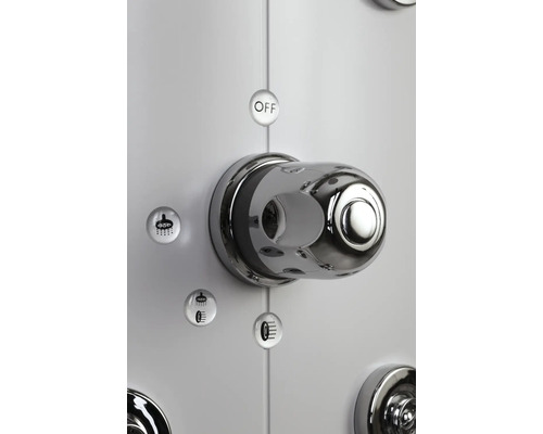 Detail sprchovej armatúry s indikáciou funkcií