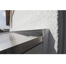 Detail terasy so strechou a prístavbou k domu