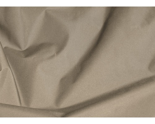 Detail béžovej látky so záhybmi