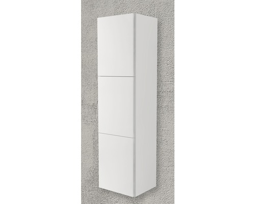 Vysoká skrinka s tromi dvierkami do kúpeľne