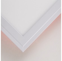 Detailný záber LED panelového svetla s rámom