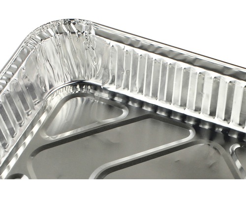 Detailný záber hliníkovej zapekacej misy