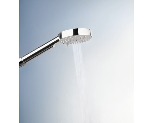 Ručná sprcha s prúdom vody