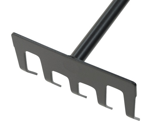 Kovové záhradné hrable s hrotmi