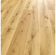 Pokládka svetlej dubovej parketovej podlahy